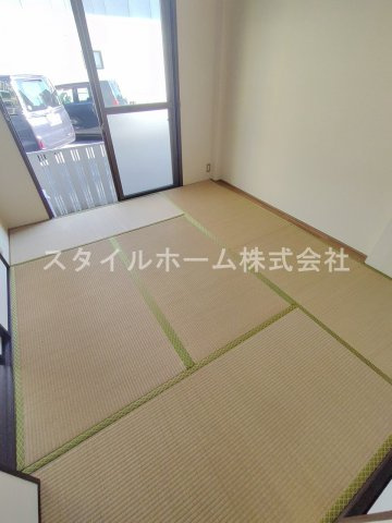 コスモハイツデューンの内装|別部屋写真です。