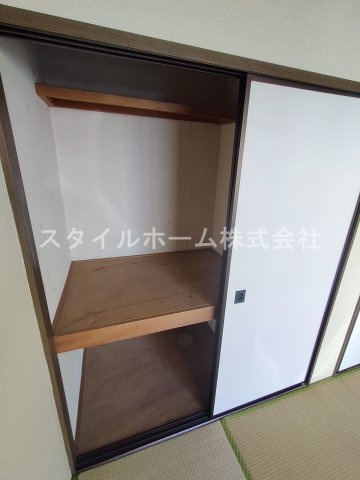 コスモハイツデューンの収納|別部屋写真です。