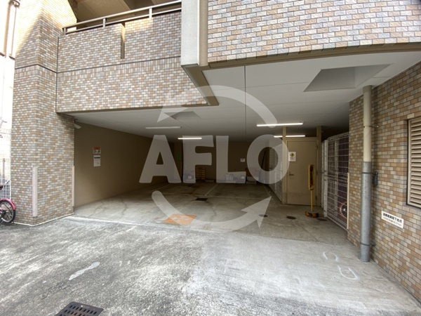 ゼニスレジデンス難波南の駐車場|ゼニスレジデンス　駐車場