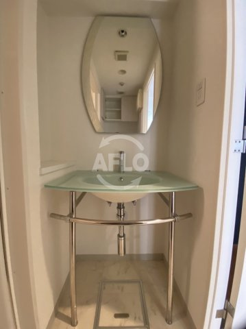 ゼニスレジデンス難波南の独立洗面台|ゼニスレジデンス　洗面台