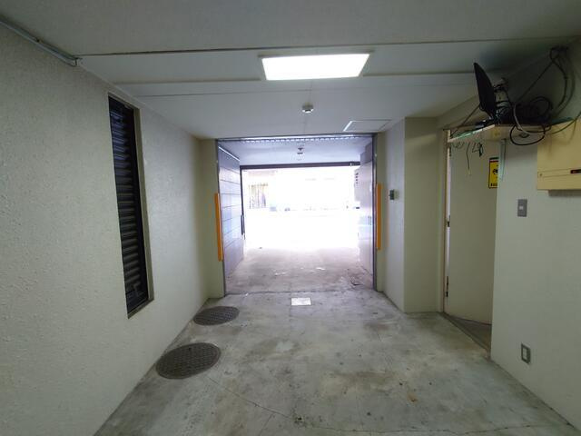 横浜市南区新川町２丁目の賃貸マンションのロビー