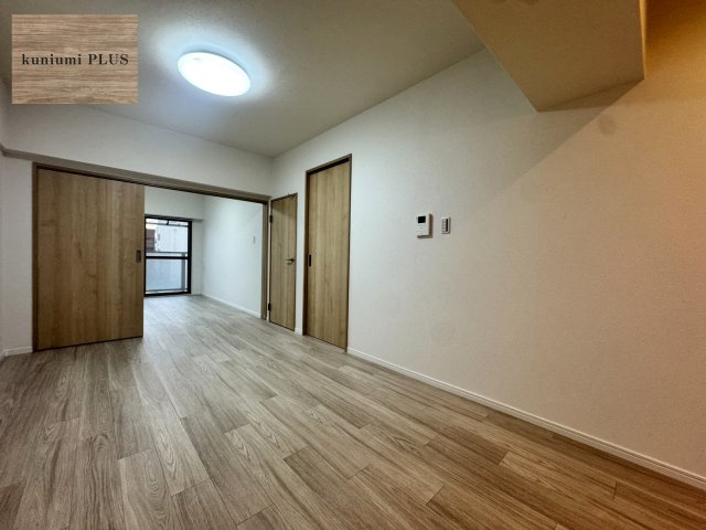 クローバーハイツ森小路3号棟の居間・リビング