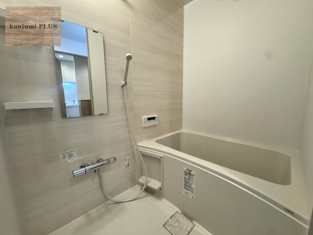 クローバーハイツ森小路3号棟の浴室