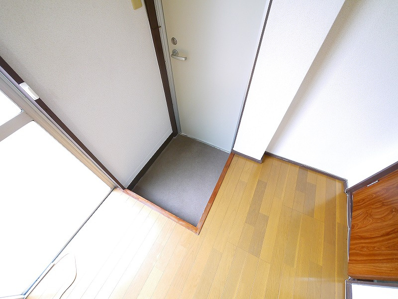 グランコートⅡ番館の玄関