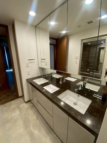 【独立洗面台】