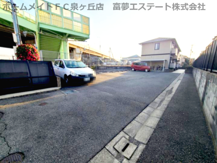 グリーンコートの駐車場