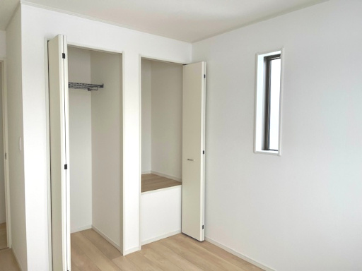 越前市平出新築戸建1号棟の収納