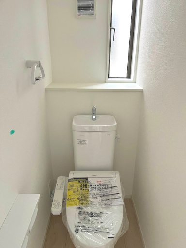 越前市平出新築戸建1号棟のトイレ