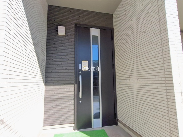 【新築分譲住宅】富士見市関沢2丁目　の玄関