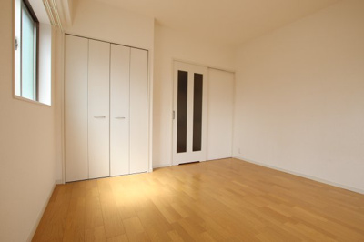 【洋室】 | メゾン・プレアデス