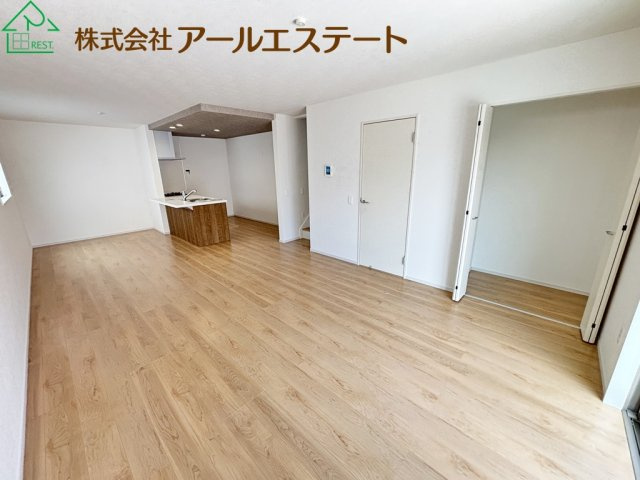 加古郡稲美町中村　　新築戸建の居間・リビング