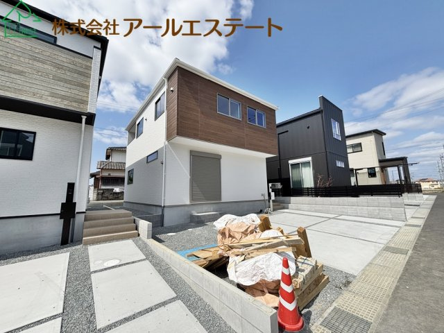 加古郡稲美町中村　　新築戸建の外観
