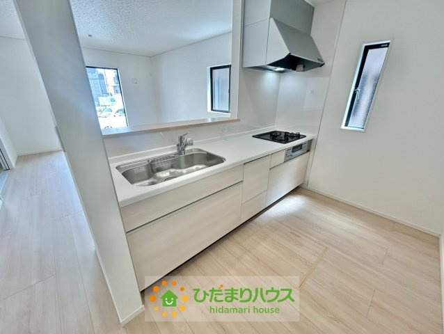 加須市南町第3　新築一戸建て　03　クレイドルガーデンのキッチン