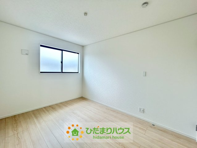 加須市南町第3　新築一戸建て　03　クレイドルガーデンの洋室