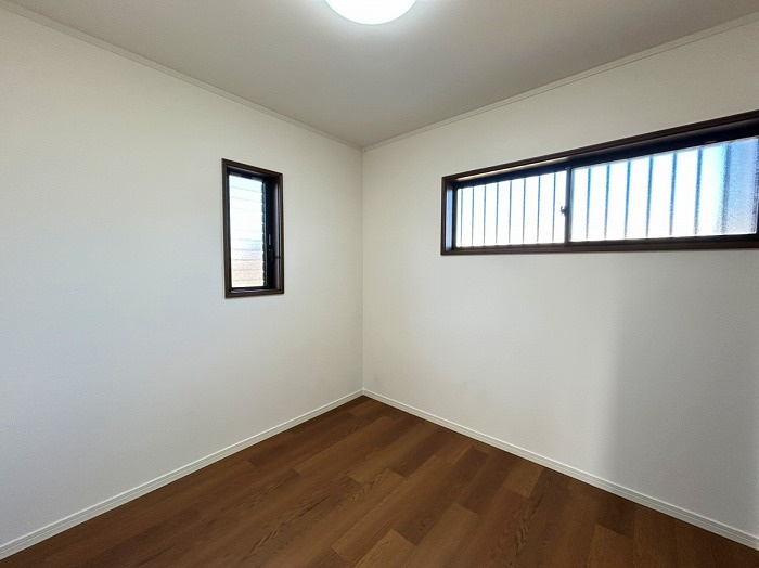 岡崎市大和町の洋室