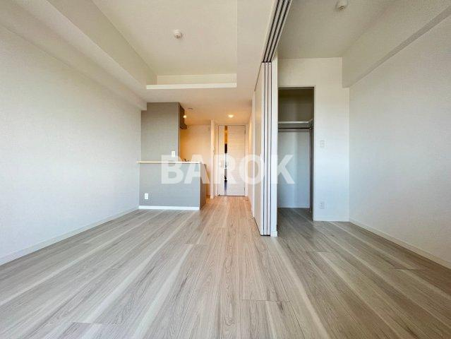 福岡市東区千早４丁目の賃貸マンションの居間・リビング