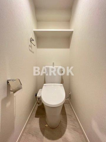 福岡市東区千早４丁目の賃貸マンションのトイレ