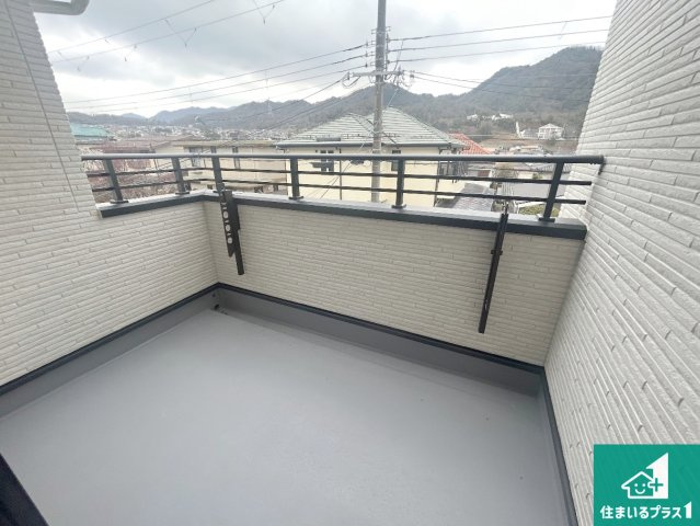 神戸市北区有野台　新築一戸建てのバルコニー|日当たりのよいバルコニー！お部屋が開放的に！