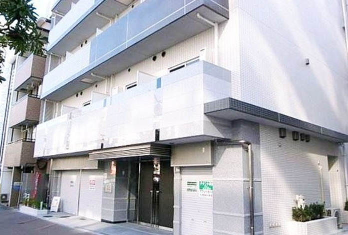 プレール・ドゥーク木場駅前の外観