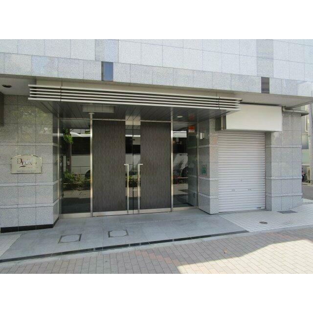 プレール・ドゥーク木場駅前のエントランス