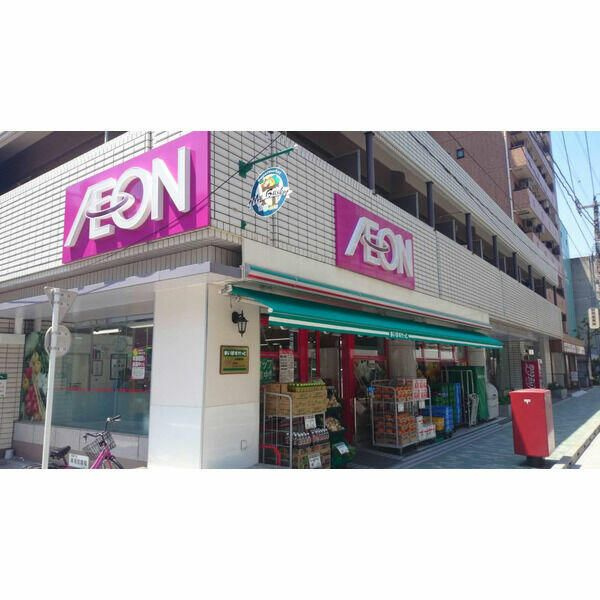 スクエアコートの周辺