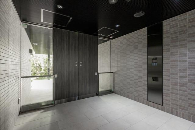 ザ・パークハビオ目白タワーのエントランス