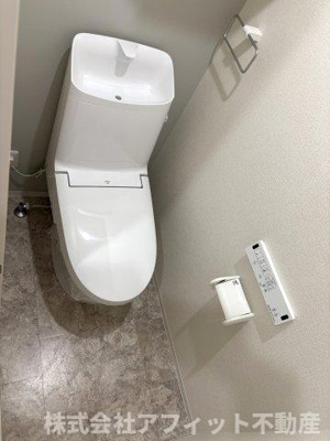 【トイレ】 | 月光福山中央弐番館 | 温水洗浄暖房便座