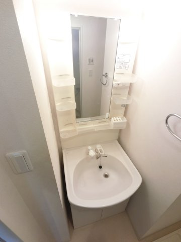 レジディア船橋Ⅱの独立洗面台