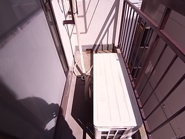 平磯ビルのバルコニー