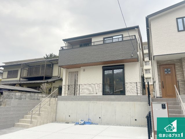 神戸市北区有野台　新築一戸建ての外観|お客様に長く安心して住んでいだだける事にこだわった家づくり！住んでからのアフターサービスにもしっかりと取り組んでいます！