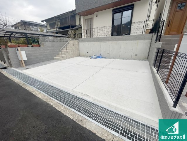 神戸市北区有野台　新築一戸建ての駐車場|駐車スペース！散水栓があるので、こまめに愛車を洗えます！