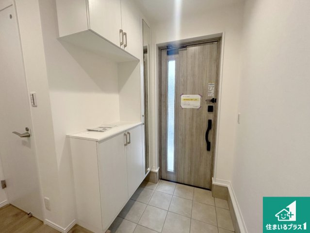 神戸市北区有野台　新築一戸建ての玄関|シューズボックスにはたくさんの靴が収納できるので玄関周りはいつもスッキリ！ご家族が増えても安心！