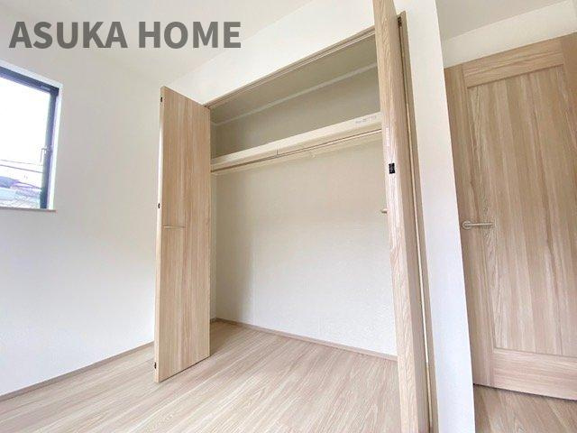 旭区今宿１丁目戸建ての収納|枕棚があることで多様なお洋服の収納にも対応しやすく大切なお洋服をきれいな状態で収納できます。