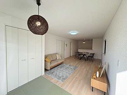 広島市南区向洋新町3丁目　新築一戸建て(全2棟)の居間・リビング