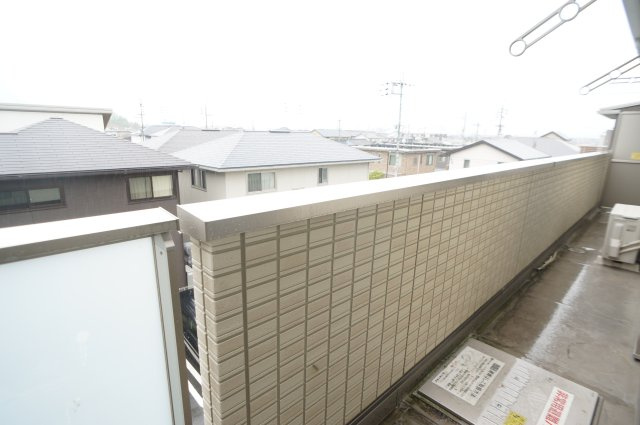 ＫＯＪＩＫＡ（こじか）のバルコニー