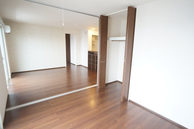 ＫＯＪＩＫＡ（こじか）の居間・リビング