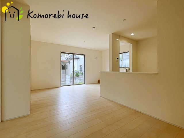 北本市石戸　新築一戸建て　リーブルガーデン　01の居間・リビング|ゆったり過ごせる居間です