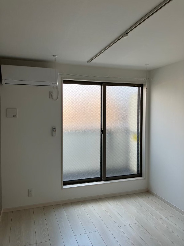 ルミエール新狭山の洋室