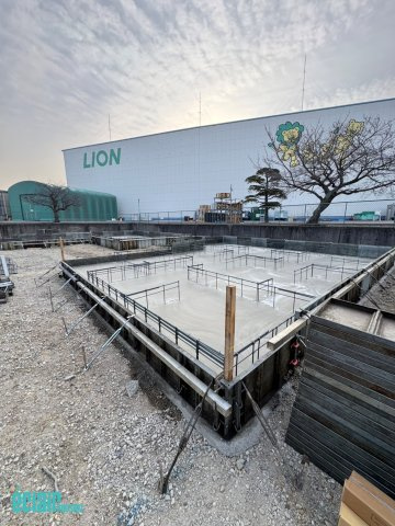 新築戸建～明石市魚住町西岡字穴田～の外観|前道の様子　接道道路（北）：公道幅員　約４．５ｍ★道が気になる場合もお気軽にお問い合わせくださいませ