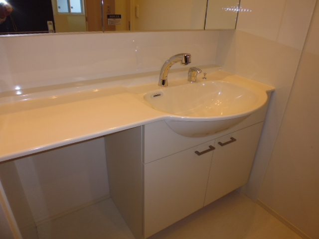 メゾン・ド・シュクルの独立洗面台|シャンプードレッサー