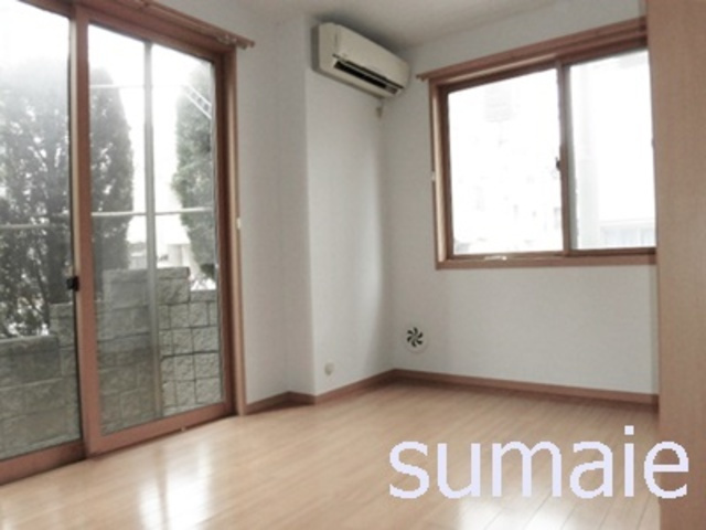 アンクレージュの居間・リビング|2面採光☆