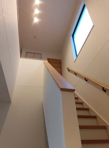 武庫之荘4丁目・一戸建のその他|吹抜け