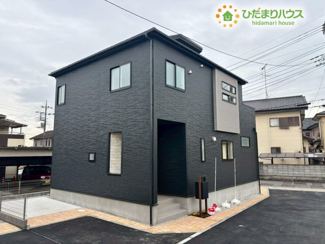 鴻巣市本町7丁目　新築戸建　ブルーミング03の外観