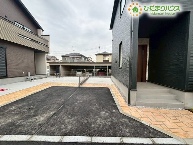 鴻巣市本町7丁目　新築戸建　ブルーミング03の駐車場