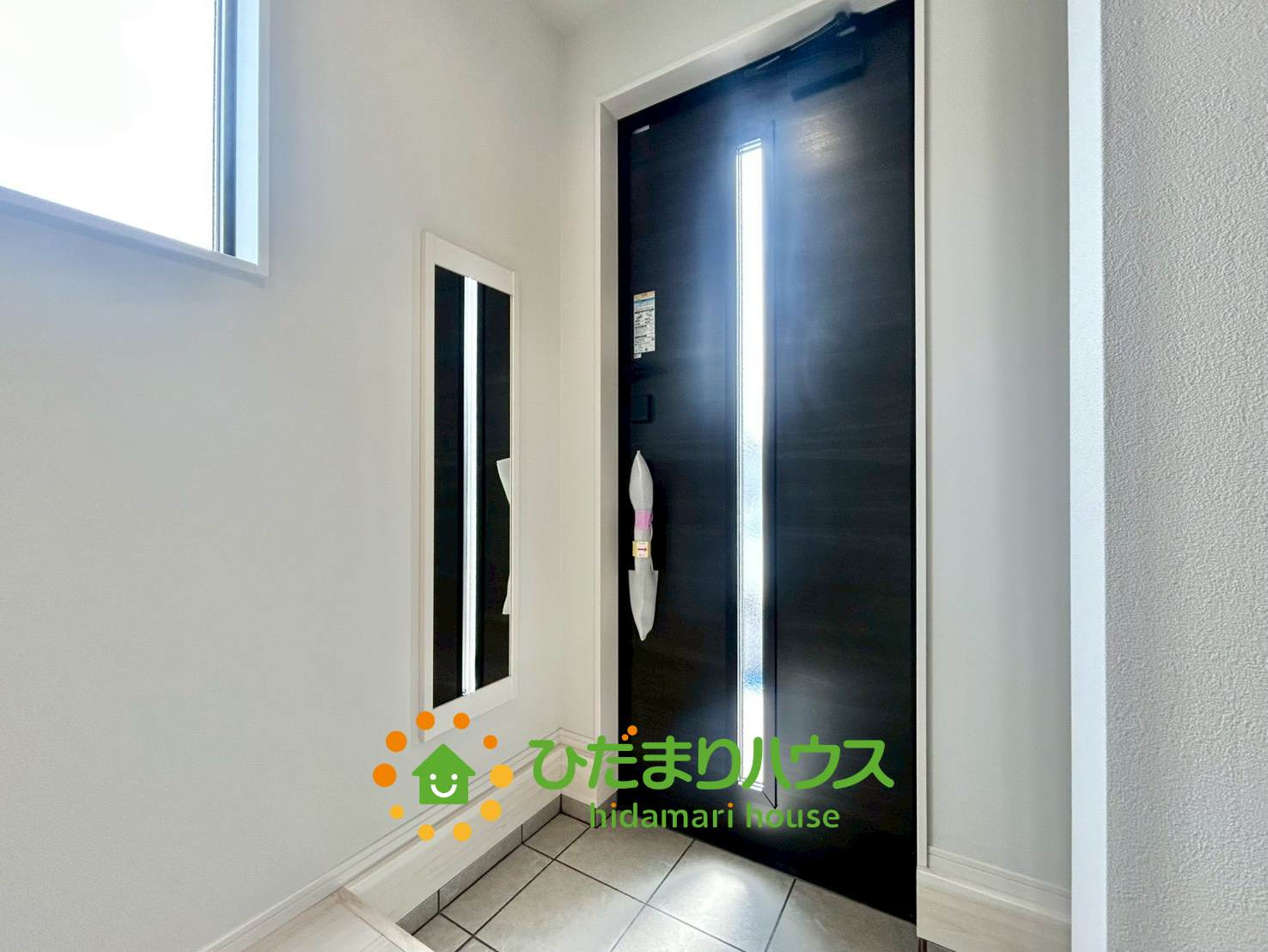 久喜市鷲宮8期　新築一戸建て　リガーレの玄関