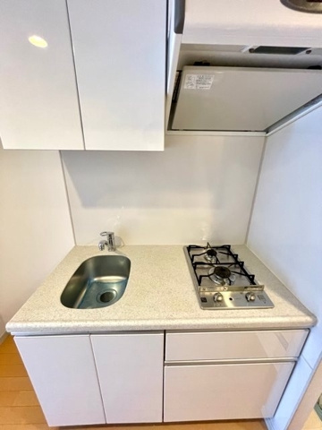 新品家具付きマンション新宿10(KaGood東京)のキッチン