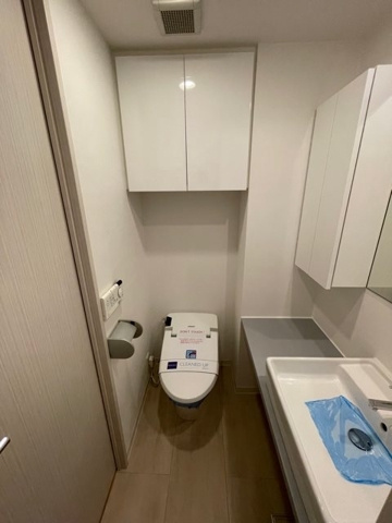 新品家具付きマンション新宿10(KaGood東京)のトイレ