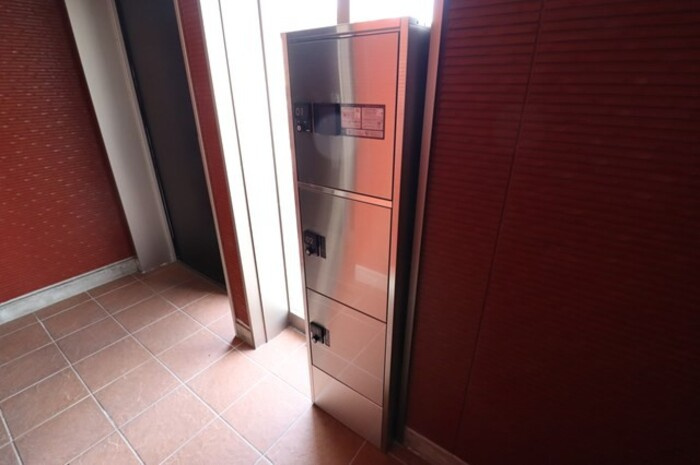 ウィステリアのその他共用部分|宅配BOX完備