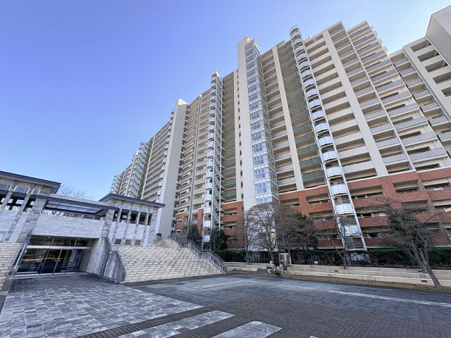 【外観】 | グランジオ武蔵野　(保谷店) | 飼育細則内であればペットを飼育することができます。(犬猫可。成長時の体高がおおむね40cm以内、1住戸合計2匹以内等)