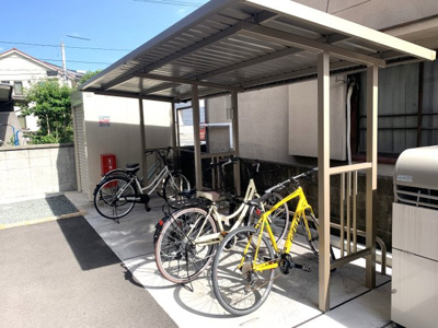 【その他共用部分】 | メゾン王子 | 屋根付き駐輪場